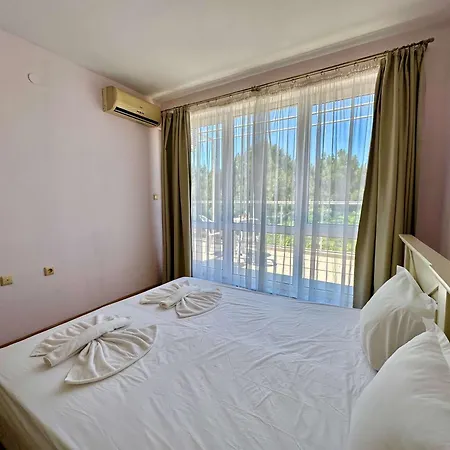 Large 2-bedroom With Living By Menada Sunny Beach