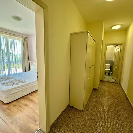 Apartment Large 2-bedroom With Living By Menada *